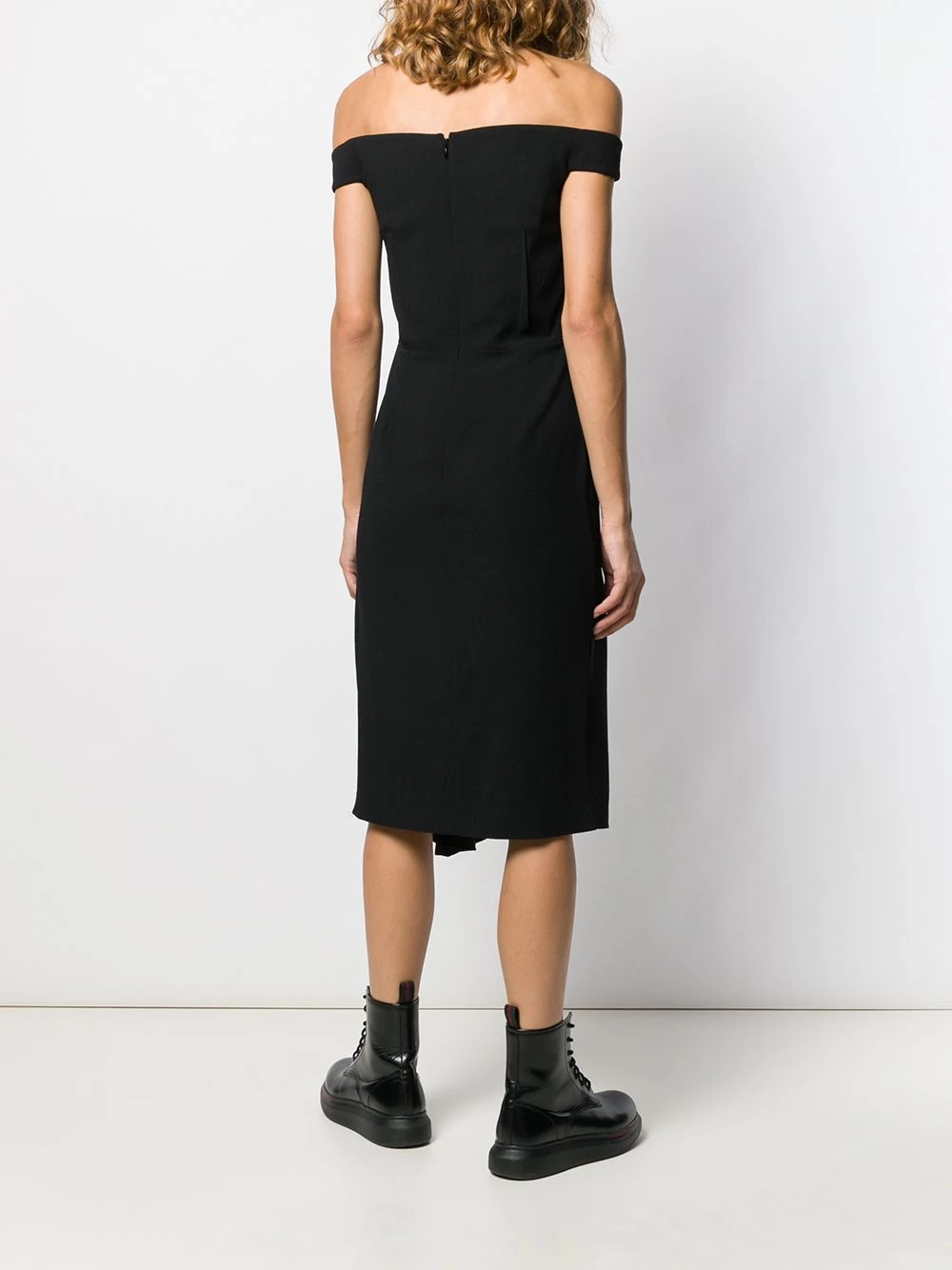 Best reviews of ✨ Alexander McQueen Off the shoulder midi 👗 dress 🌟 4 Alexander McQueen off-the-shoulder midi dress