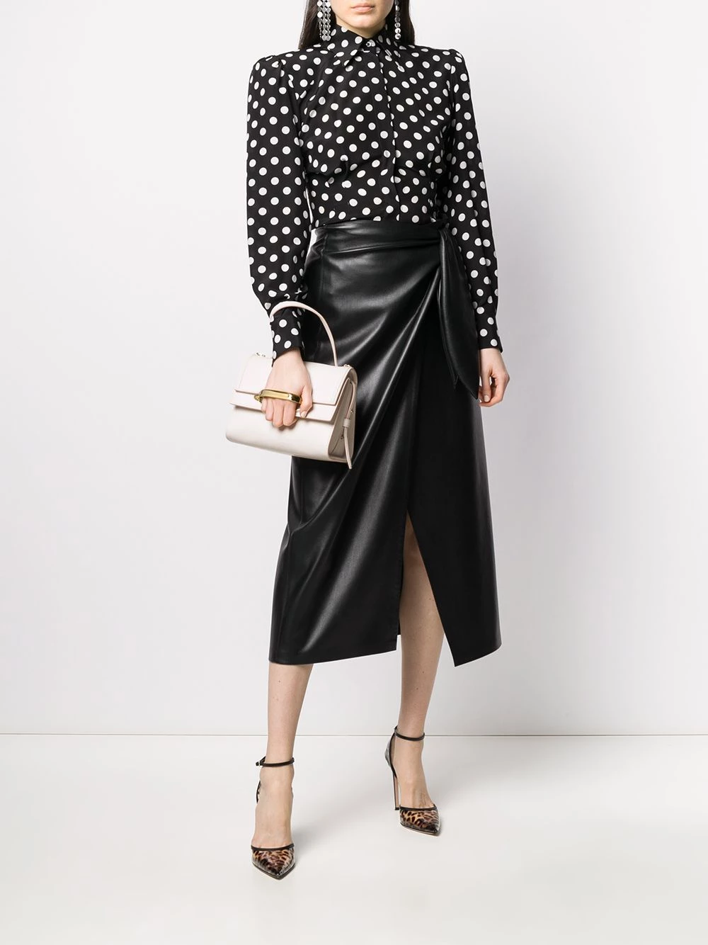 Flash Sale ๐ฅฐ Alexander McQueen The Story top handle bag ๐ฅฐ 2 Alexander McQueen The Story top-handle bag