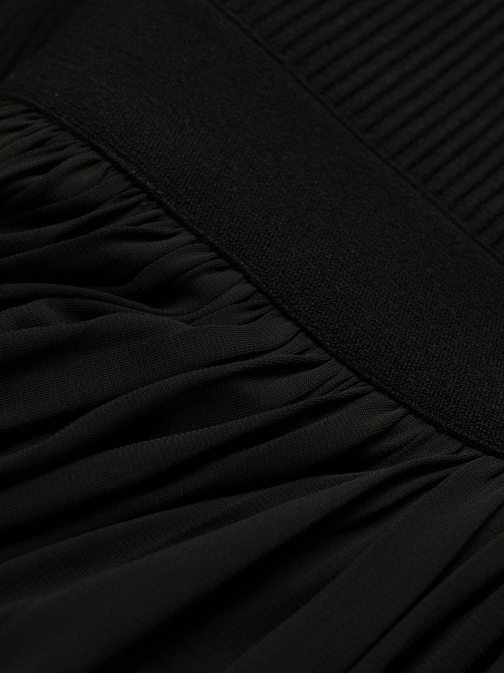 Budget 👍 Alexander McQueen Off the shoulder long 👗 dress 💯 7 Alexander McQueen off-the-shoulder long dress