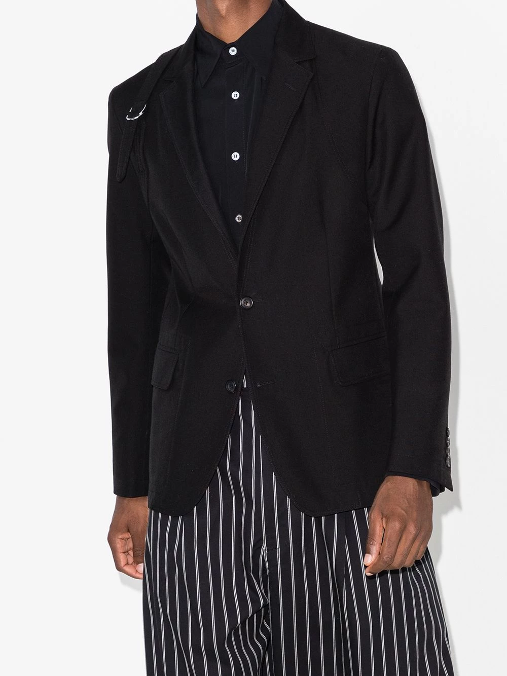 Cheap ๐ Alexander McQueen Strap detail single breasted blazer โจ 2 Alexander McQueen strap-detail single-breasted blazer