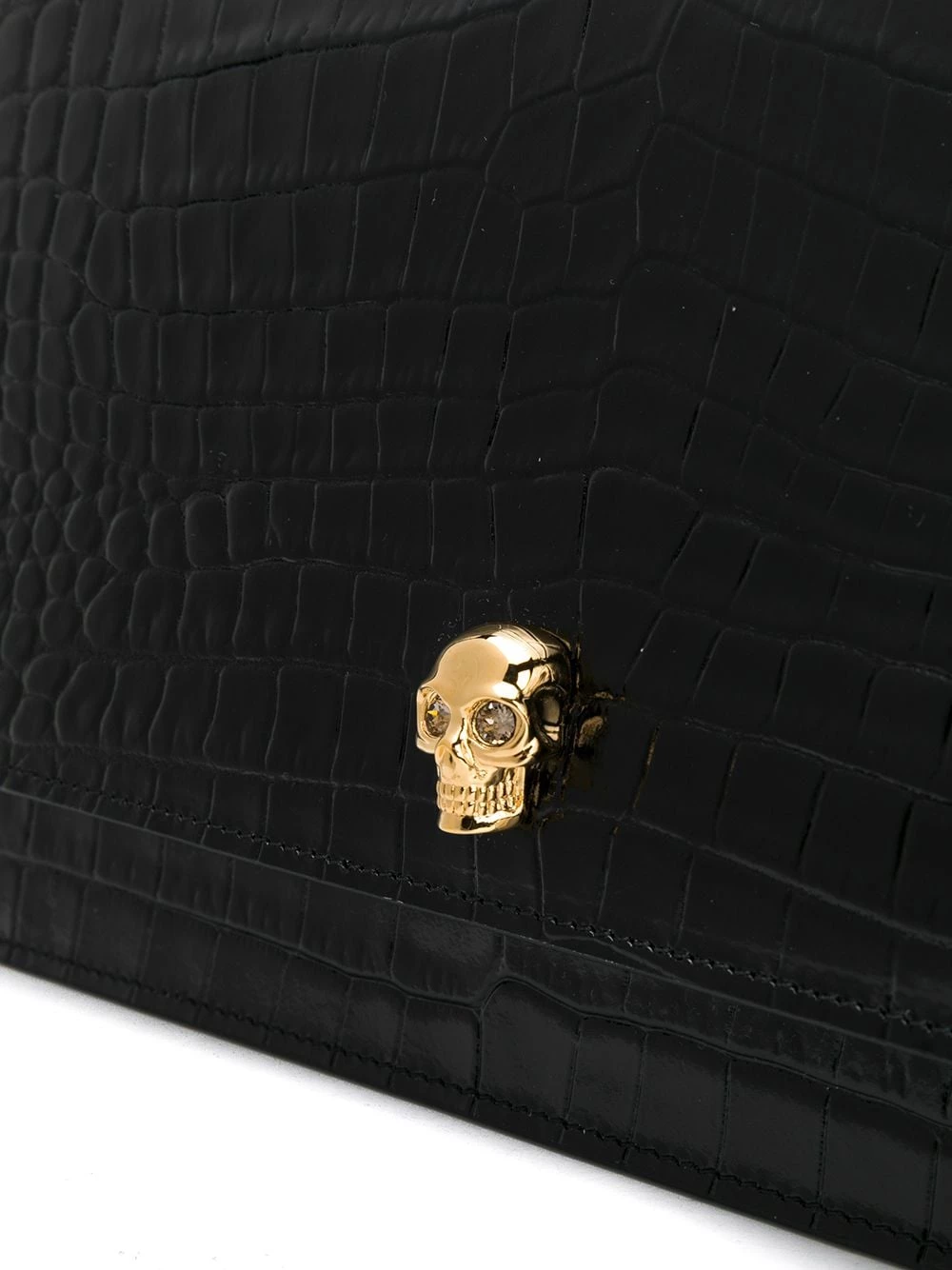 Best deal ๐ Alexander McQueen Skull motif crocodile effect shoulder bag ๐คฉ 4 Alexander McQueen skull motif crocodile effect shoulder bag