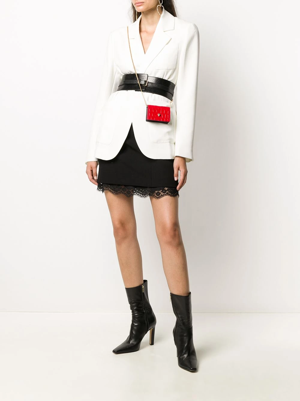 Deals ๐ Alexander McQueen Skull stud chain wallet ๐ 2 Alexander McQueen skull-stud chain wallet