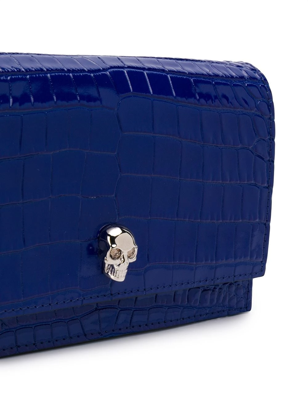 Brand new โ๏ธ Alexander McQueen Small Skull crodolie embossed crossbody bag ๐ 4 Alexander McQueen small Skull crodolie-embossed crossbody bag