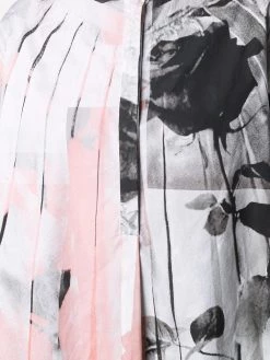 Wholesale โ Alexander McQueen Trompe l'ลil rose print ๐ shirt ๐ 9 Alexander McQueen trompe-l'ลil rose-print shirt