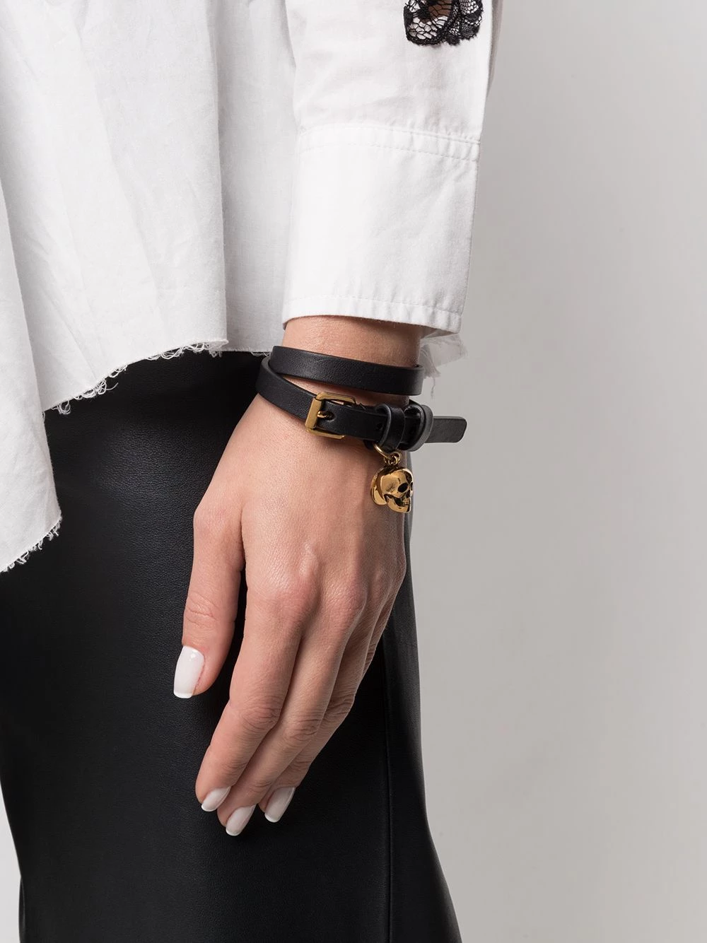 Best deal 🥰 Alexander McQueen Skull motif wraparound bracelet 🎁 2 Alexander McQueen skull-motif wraparound bracelet