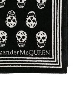 Alexander McQueen skull pattern towel