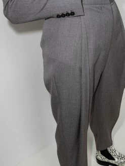 Brand new ๐ Alexander McQueen High rise tailored trousers ๐ 8 Alexander McQueen high-rise tailored trousers