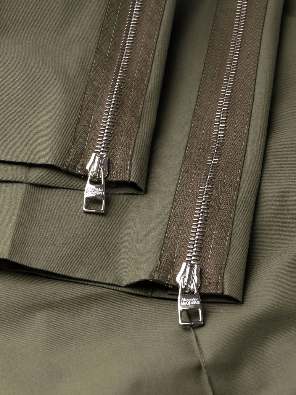 Budget 🥰 Alexander McQueen Logo strap trousers ✔️ 7 Alexander McQueen logo-strap trousers