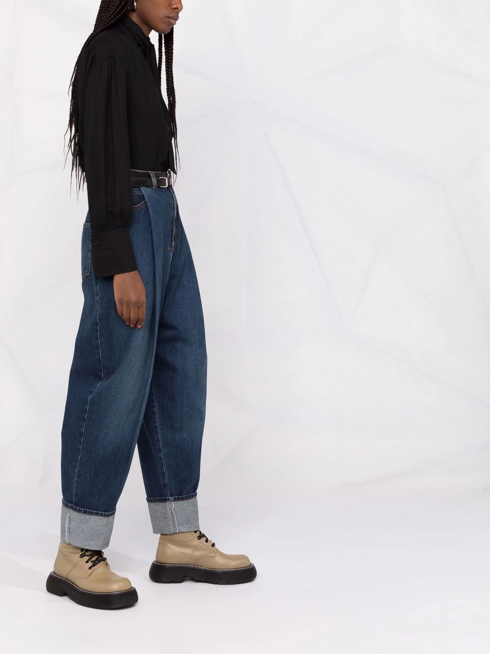 Buy ๐ฅฐ Alexander McQueen High rise tapered ๐ jeans ๐ 4 Alexander McQueen high-rise tapered jeans