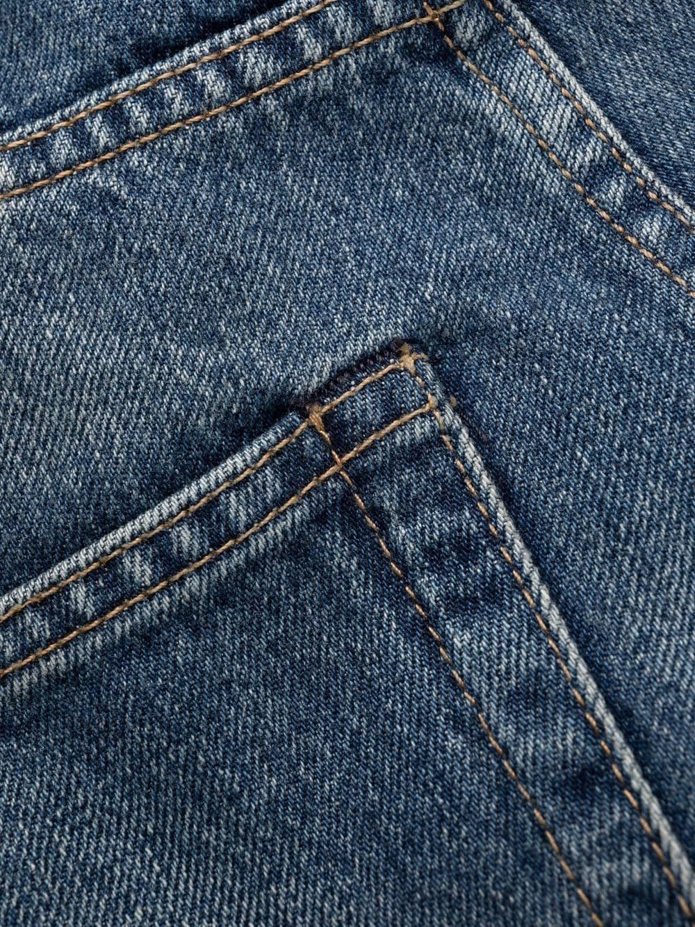 Deals ❤️ Alexander McQueen Panelled straight leg 👖 jeans 🤩 7 Alexander McQueen panelled straight-leg jeans