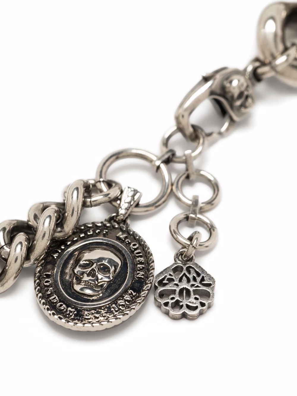 Best Pirce ๐ฅฐ Alexander McQueen Skull charm curb chain bracelet ๐ฅ 3 Alexander McQueen skull charm curb chain bracelet