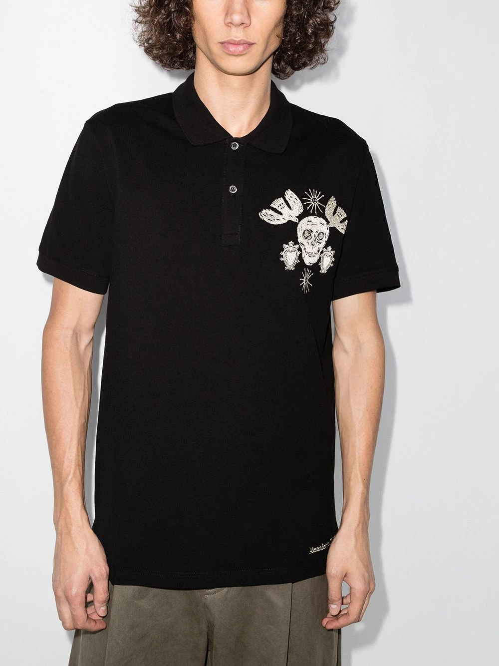 Hot Sale ๐ฏ Alexander McQueen Papercut Skull short sleeve polo ๐ shirt ๐ฏ 2 Alexander McQueen Papercut Skull short-sleeve polo shirt
