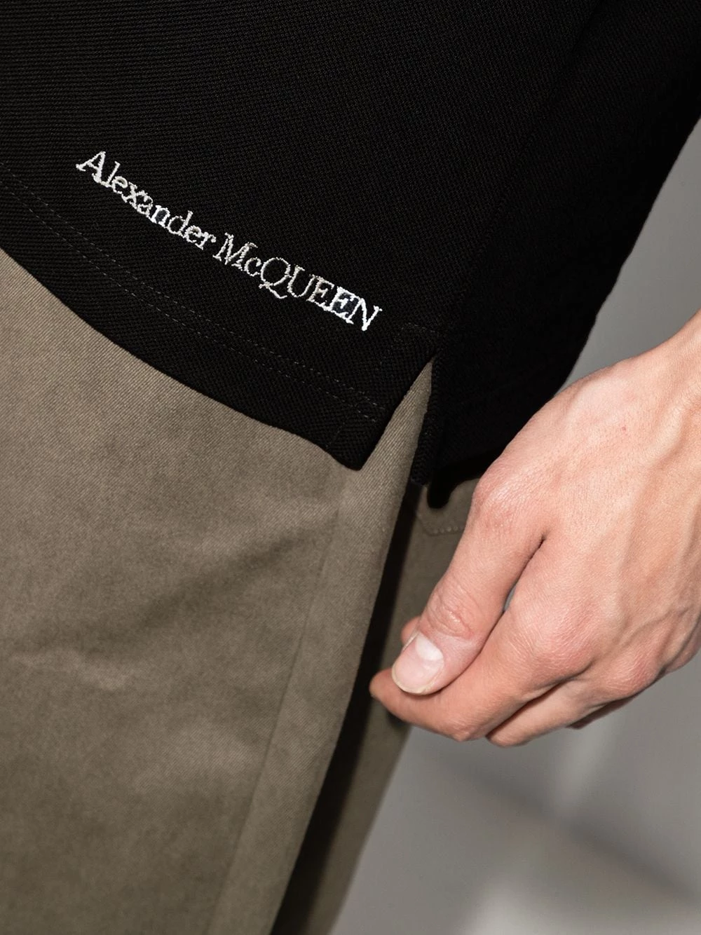 Hot Sale ๐ฏ Alexander McQueen Papercut Skull short sleeve polo ๐ shirt ๐ฏ 4 Alexander McQueen Papercut Skull short-sleeve polo shirt