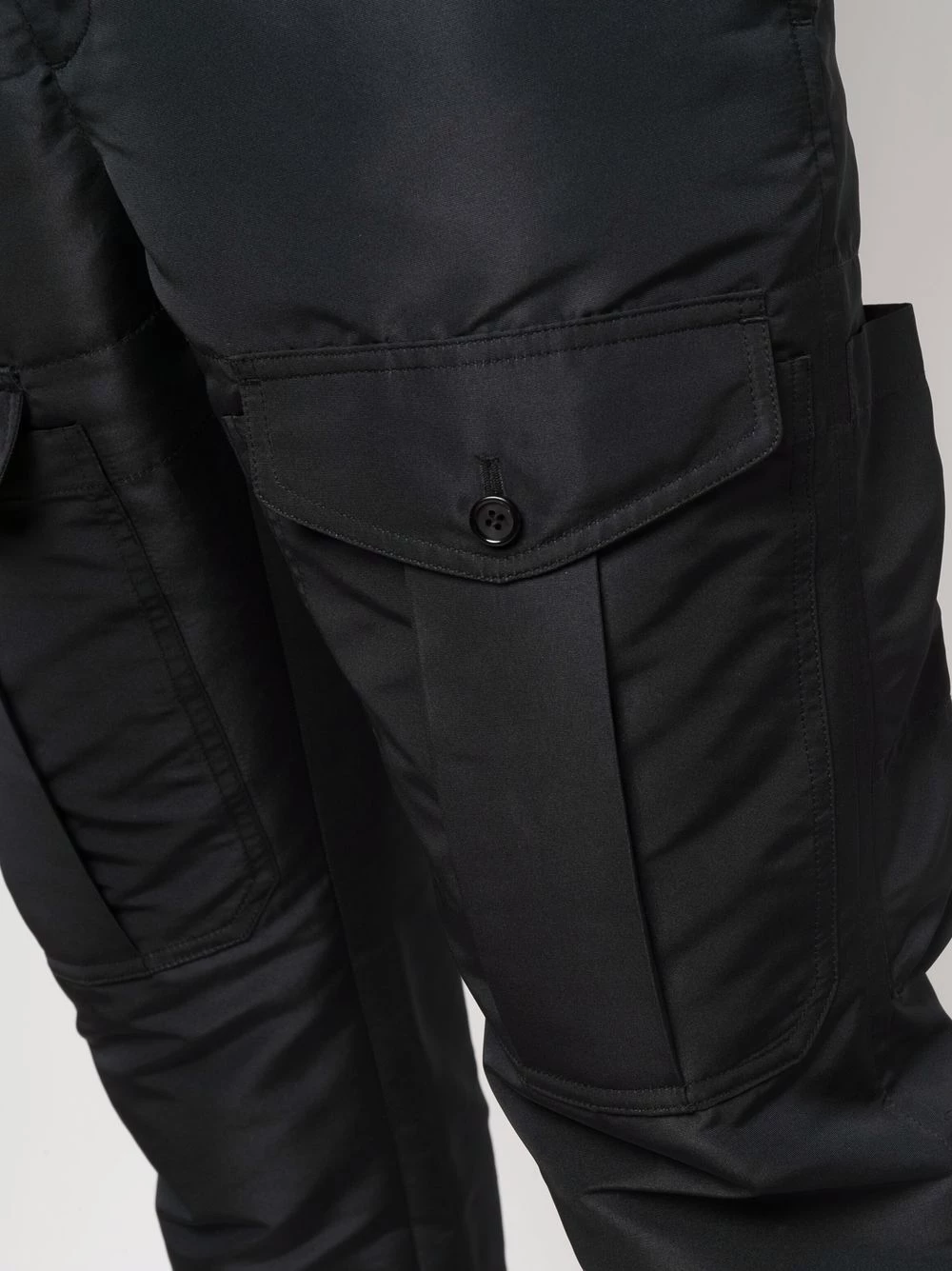 Hot Sale ๐ Alexander McQueen Tapered leg cargo pocket trousers โค๏ธ 5 Alexander McQueen tapered-leg cargo-pocket trousers