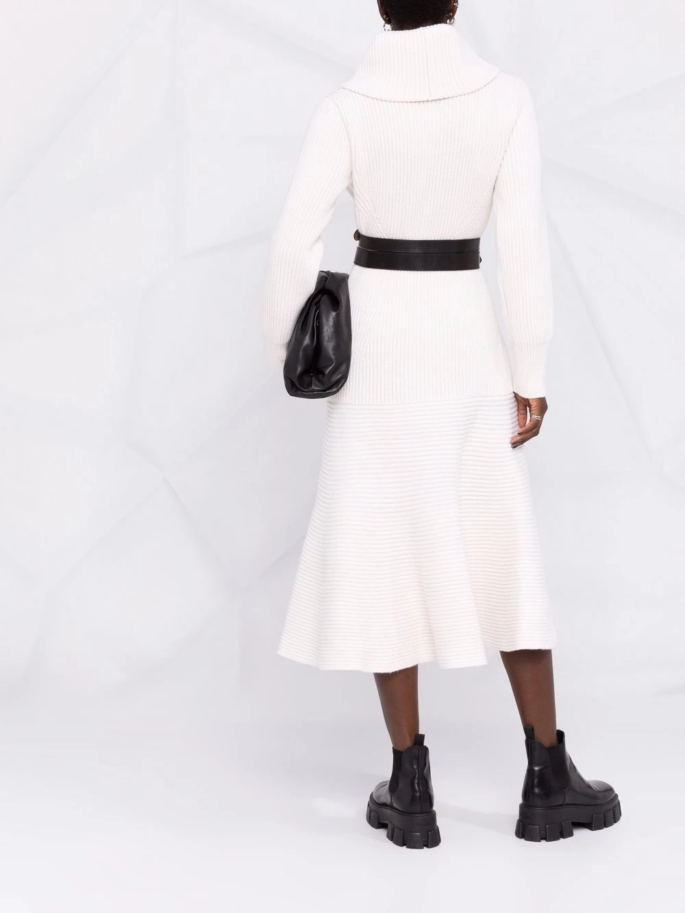 New ๐ Alexander McQueen Ribbed knit flared ๐ dress ๐ 6 Alexander McQueen ribbed knit flared dress